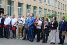 Торжественная линейка в Красноярском институте железнодорожного транспорта 1 сентября 2021