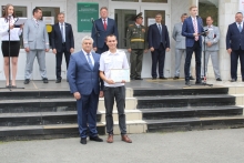Торжественная линейка в Красноярском институте железнодорожного транспорта 1 сентября 2021